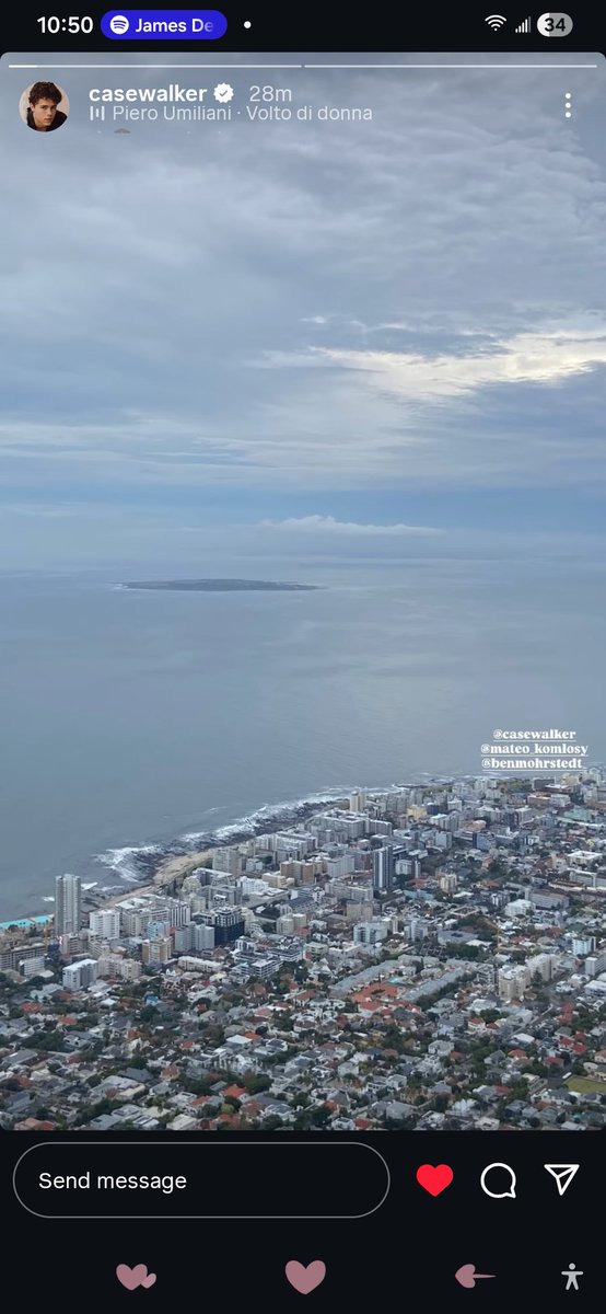 CaseWBase tweet media