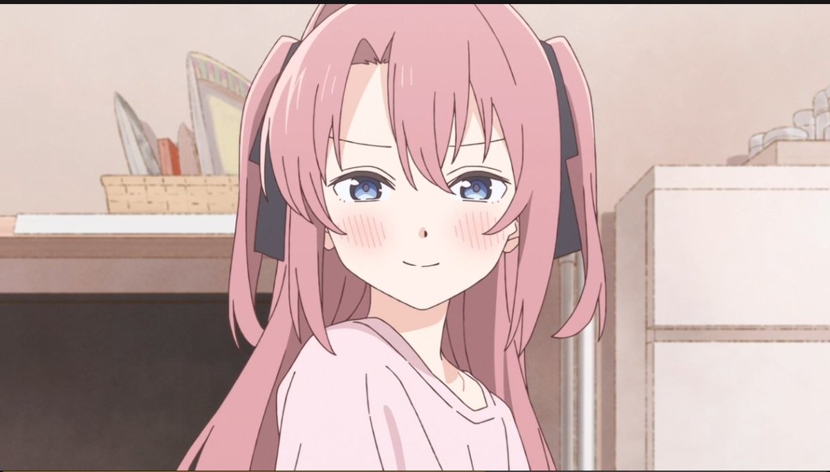m_katayama_1975's tweet photo. 上伊那ぼたん、アニメも始まったけど原作を読み始めた時は作者は女性なんだろうなと勝手に思ってた。
でも作者の塀先生は男性だし、漫画家という職業以外の経歴もユニークだし、Xの反応がbot並に速いし笑
#上伊那ぼたん 
#上伊那ぼたん酔へる姿は百合の花 https://t.co/EhtTaqYmLG