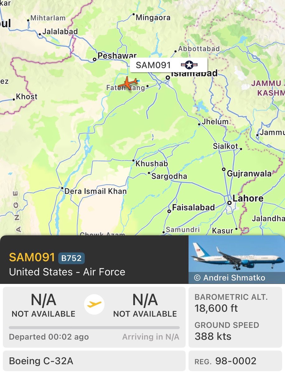 lalidihadidi's tweet photo. US VP JD VANCE heading back to the U.S after a 21 hour negotiation in Islamabad collapse. #ww3 https://t.co/w5ZRopSKWJ