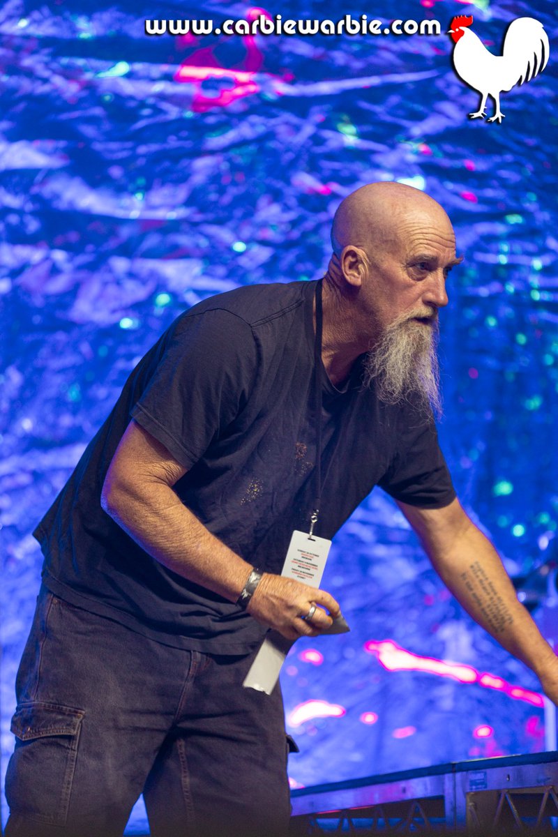 CarbieWarbie's tweet photo. Tonight's @TISM1982 show at the @SydOperaHouse will celebrate Andy Sutherland's enduring legacy, forever etched in our hearts. I’m so devastated to hear this sad news. Andy was truly a “mensch" (Yiddish term) for a good, honourable and decent human being. He’s my last photograph of Andy during the Death To Art tour. Let’s do this for Andy tonight. 🍃🥀🍂

A statement from TISM via @facebook. 

https://t.co/6V9cPjIs4U