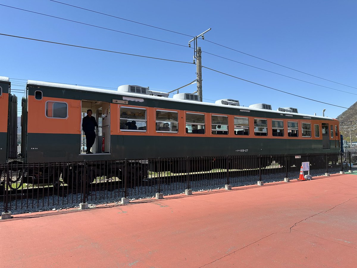 長野県坂城町169系S51編成電車 tweet media