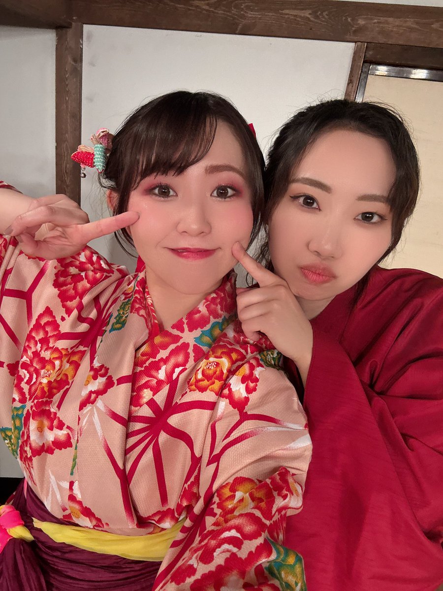 v_kohi's tweet photo. 4日目も無事終了☑️

さあて！今日の龍馬くんは〜？
全班千秋楽です！！！！！🌸

12:00〜A班
16:00〜B班🪄💫✨🫠
20:00〜C班

で、お届けします！！
1度、2度3度見てくれた方も、飛びこみも大大大大歓迎ですえ！！！！
泣いても笑っても最後
見逃さないように！！！🙈❣️
#龍馬くん2026 https://t.co/Ncw6Ki63bM