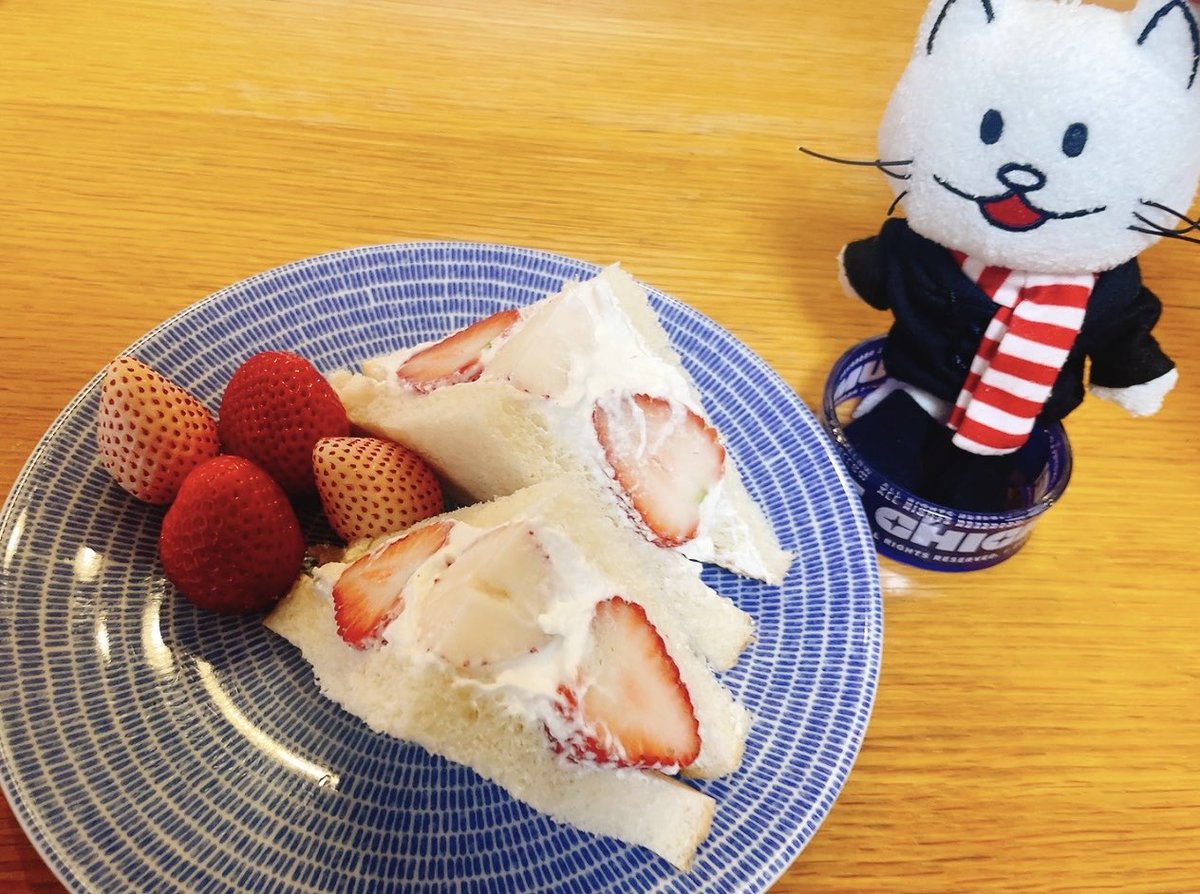 藤くんお誕生日おめでとうございます🎊

藤くんの声、曲、歌詞に込められた想い、すべてが大好きです♡

この1年も元気に幸せに過ごせますように！

そしてライブで逢えるのを楽しみにしています🥰

 #HBD藤くん