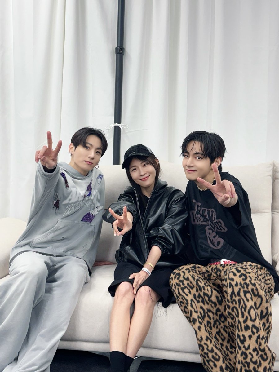 Kkorepo's tweet photo. <トレンドブログ>女優 #ハ・ジウォン、「#BTS」のコンサートを観覧…#JungKook＆#V とも対面“すべてが完璧”
🔗https://t.co/olKptxnnjH https://t.co/odCRsB6kUq