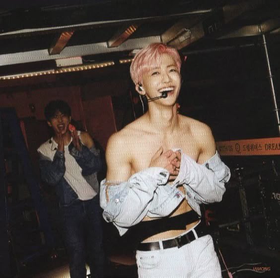 im (.◜◡◝) tweet media