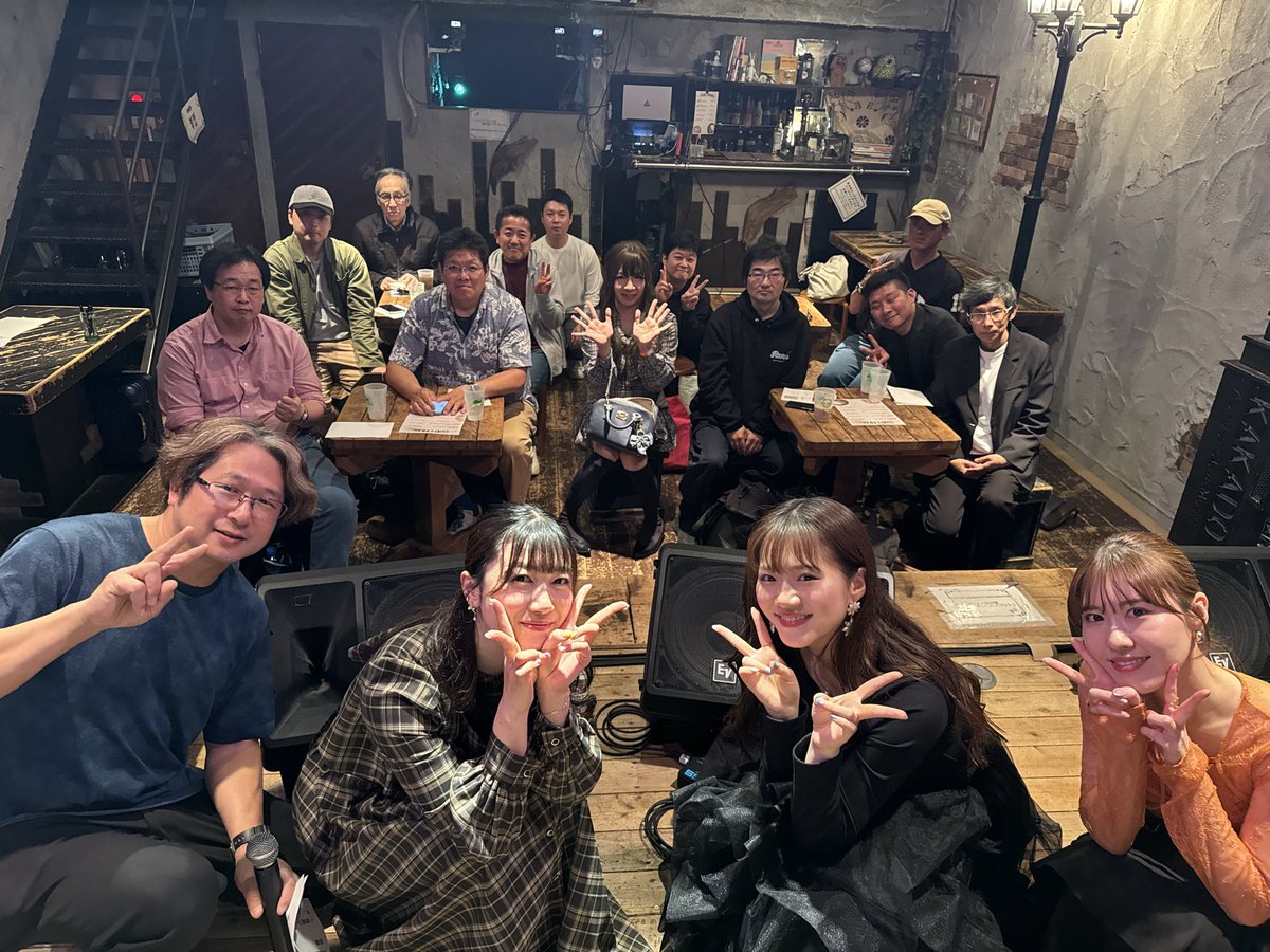 ライブ来てくださった皆様、配信見てくださった皆様ありがとうございました！！✨
とーっても楽しい時間でした！(✌🏻︎^-^✌🏻︎)
来月はここ、御茶ノ水KAKADOさんにてワンマンさせてもらいます🥹🎤ぜひ会いに来てねー！！