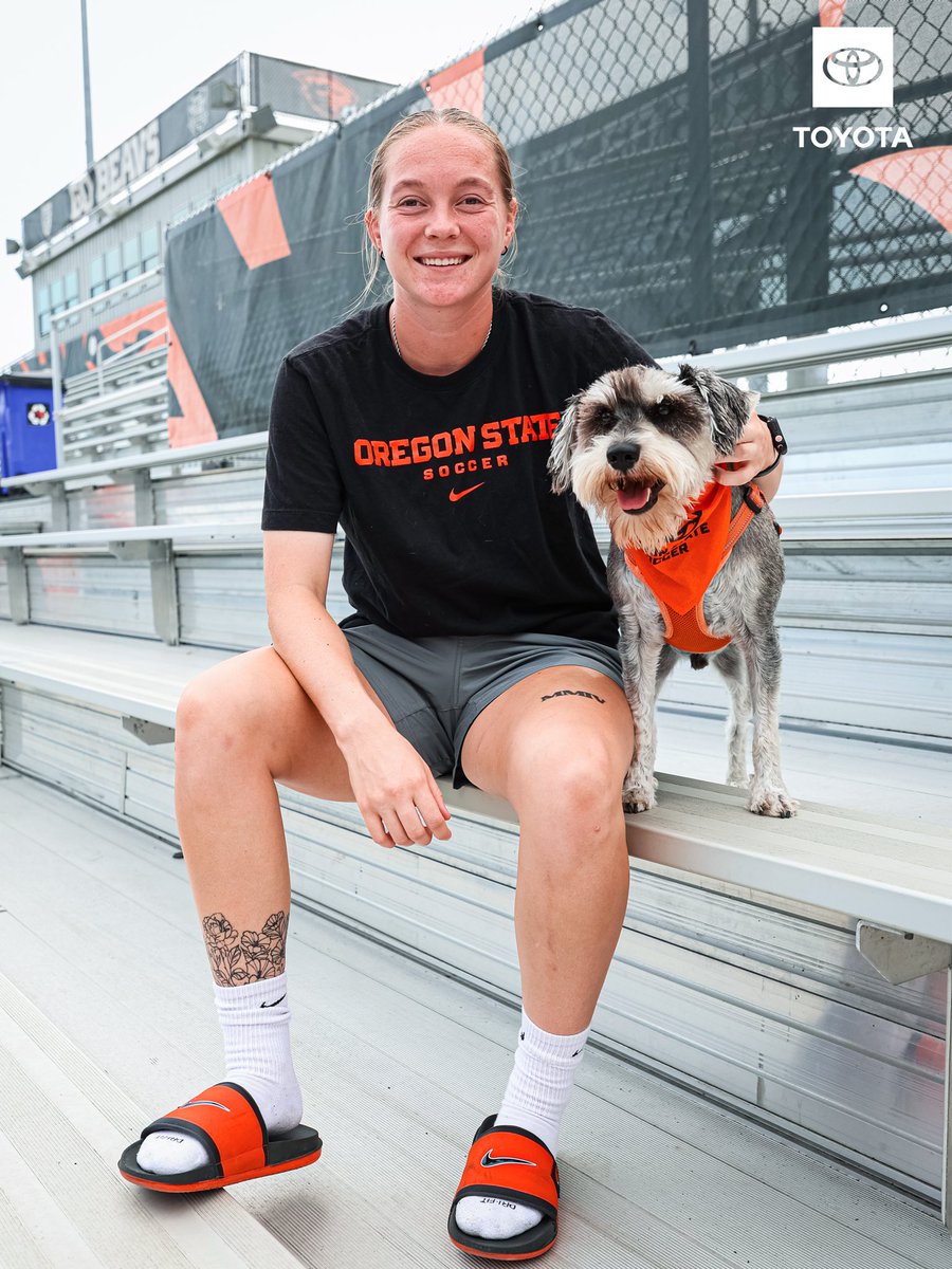 BeaverAthletics's tweet photo. Hope everyone had a great National Pet Day from us and @DriveToyota 🫶 https://t.co/PweQBwKW0N