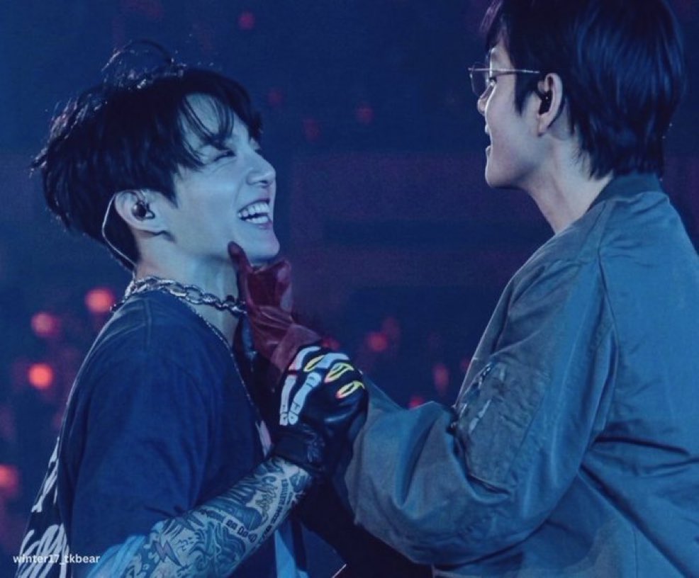 𓆩♡𓆪 | نــــانــــا tweet media