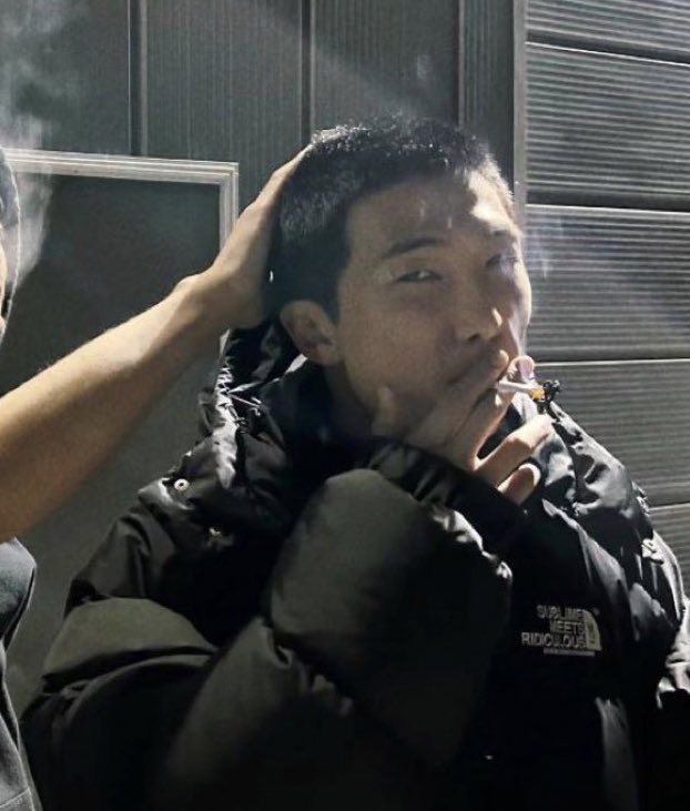 acervo namjoon 🪭 tweet media