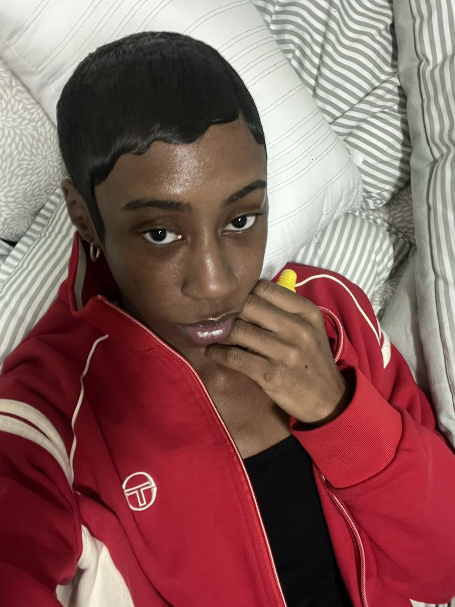 niggasluvbaldie's tweet photo. I’m obsessed with my hair😩 https://t.co/7Q2s4lIvR1