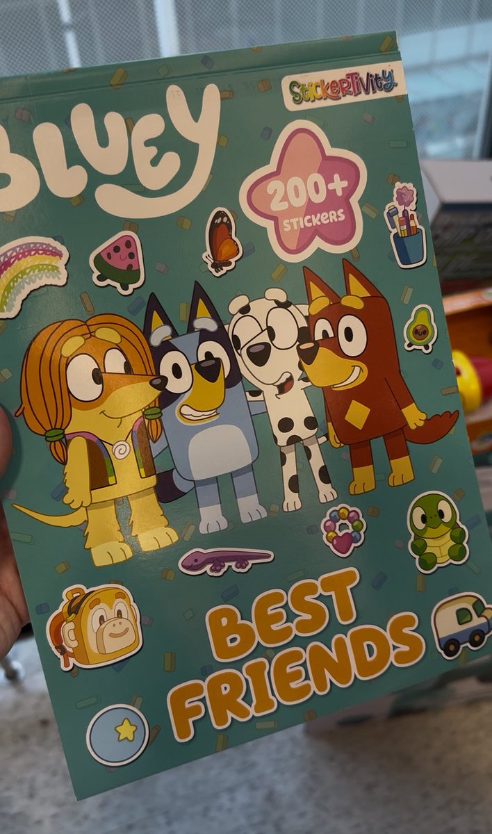 𝗺𝗮𝗿𝗶𝗻𝗮 🇨🇦 👧🏻1y tweet media