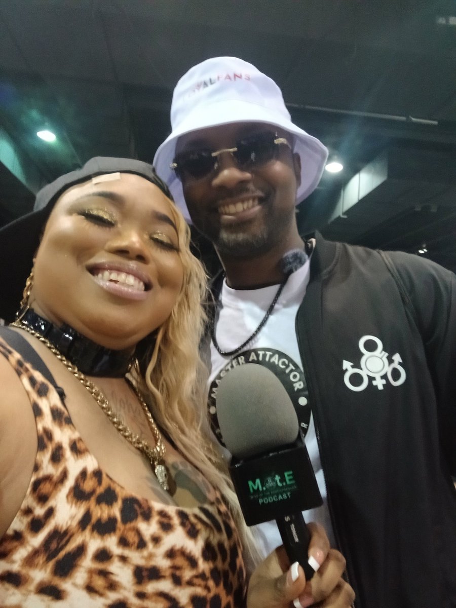 GODDESSXXX tweet media