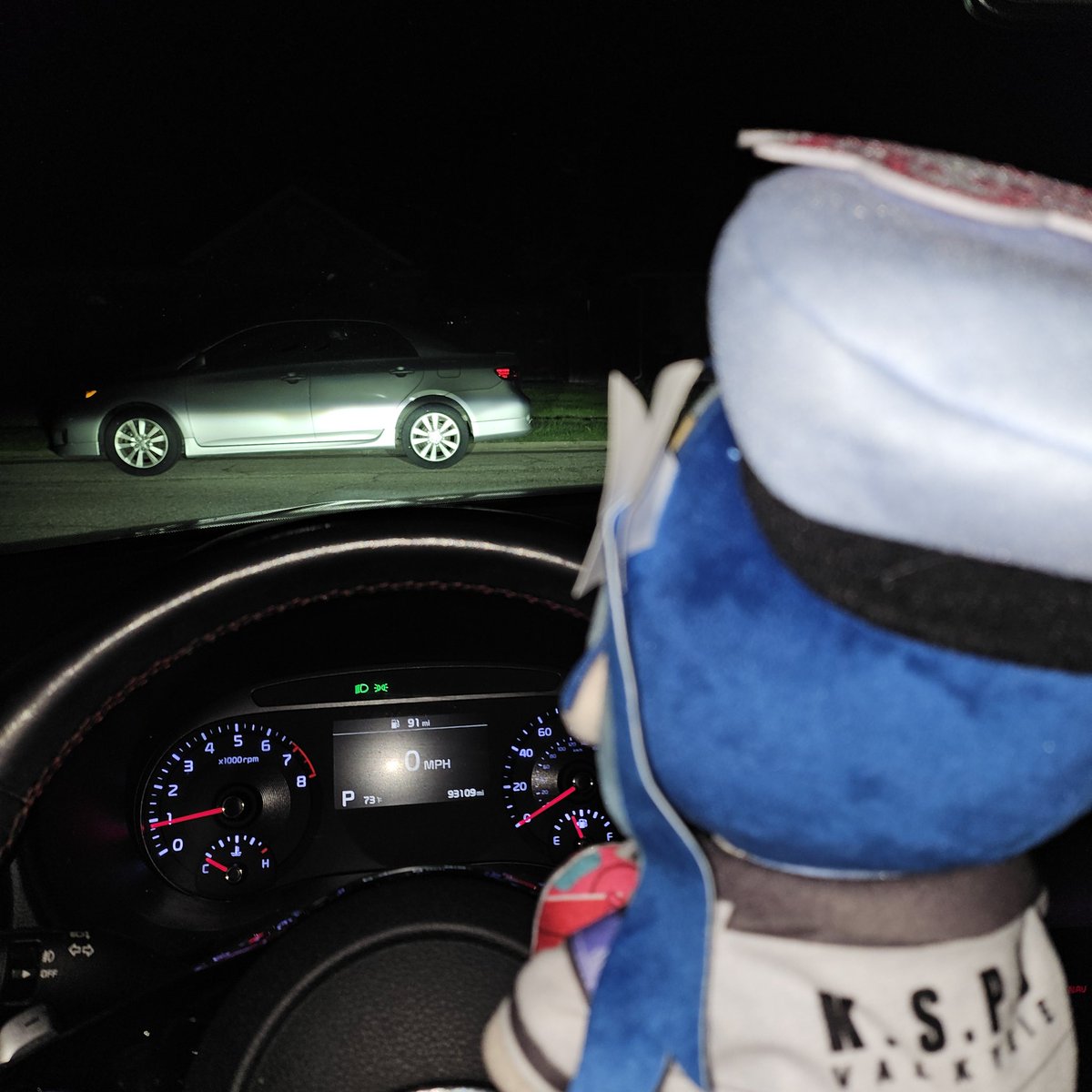 Off to work... This sensei needs to fund her donuts somehow 💢