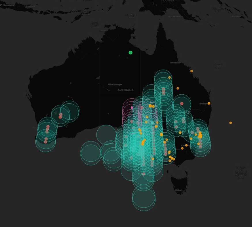 thebaldgeek's tweet image. Hello... What's that downunder?
We got @airman941 Iridium-Sniffer up and running in YPAD.
He's never going to live down his lack of antenna and double LNA placement - thankfully, Aussies can give and take a joke.
Using an @rtlsdrblog patch antenna for now.