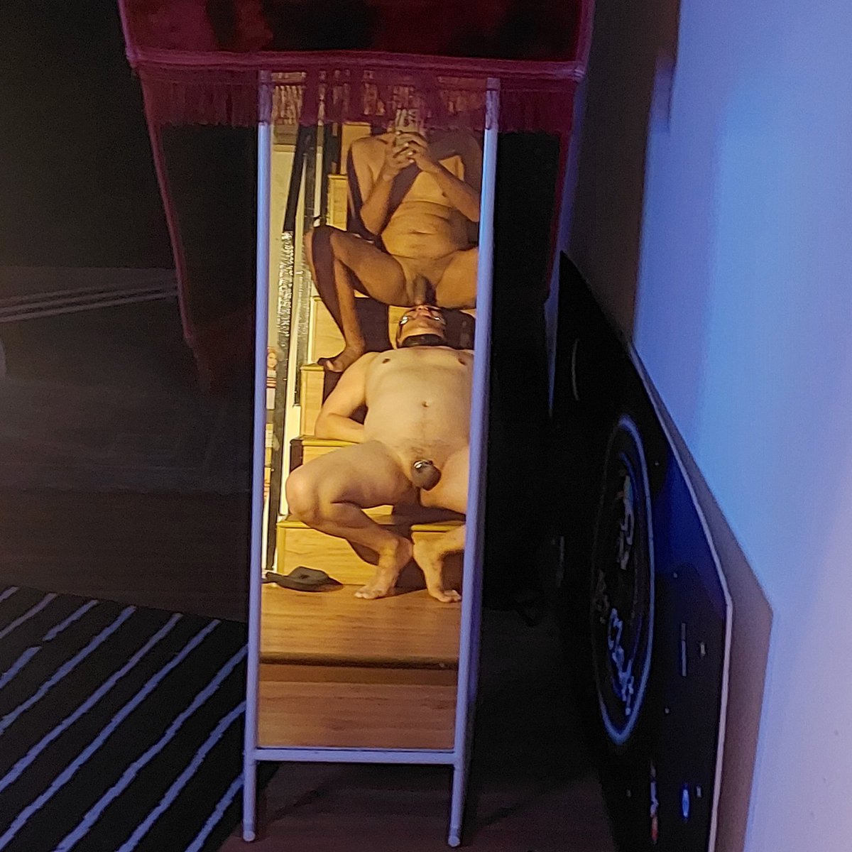 huszprivatelive tweet media