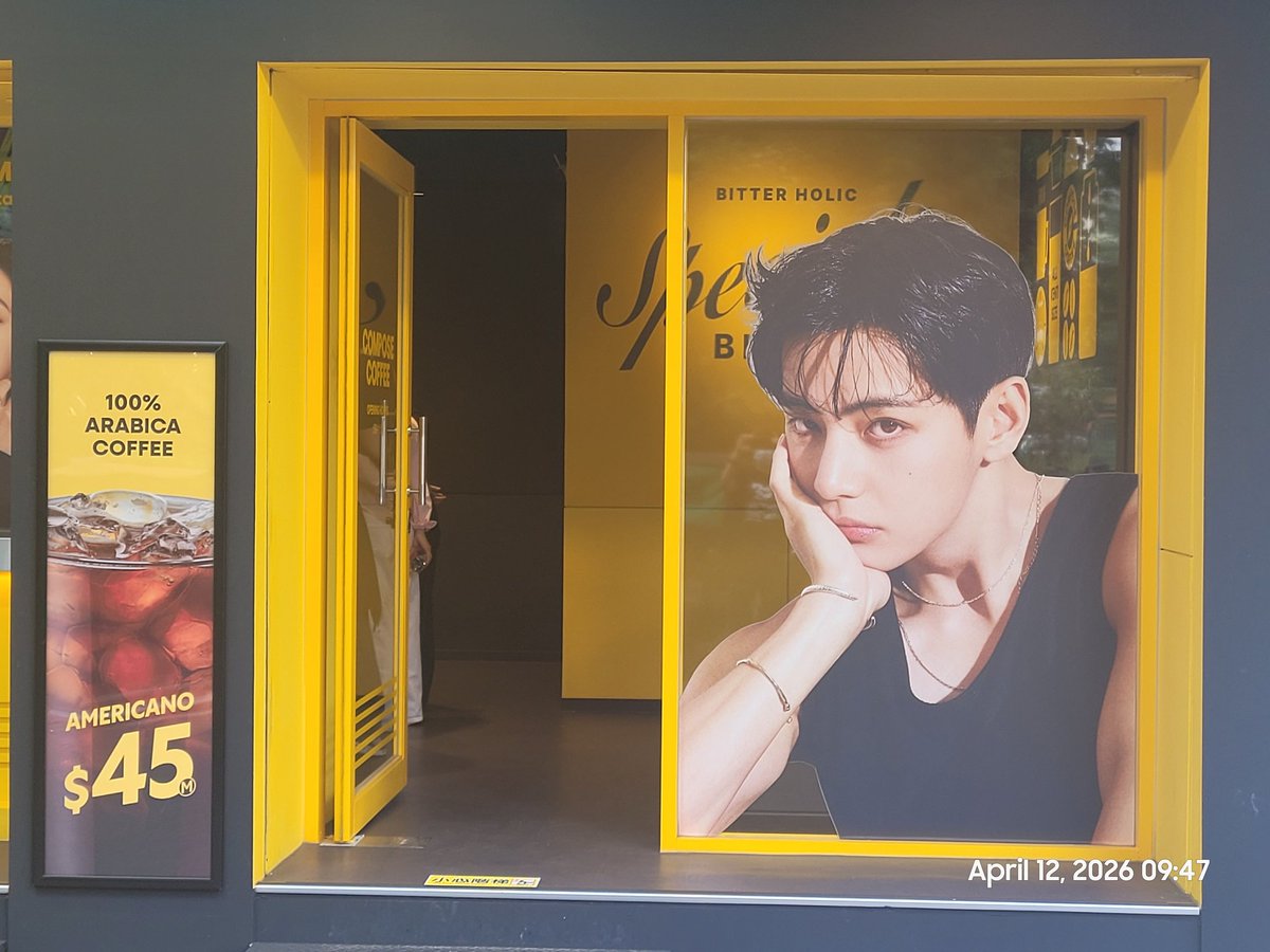 YunWini's tweet photo. #ComposeCoffee #BTS_V #TaipeiTaiwan #SoftOpening
We got our drinks pretty quickly as it was early in the morning. https://t.co/q4SZwfm22j
