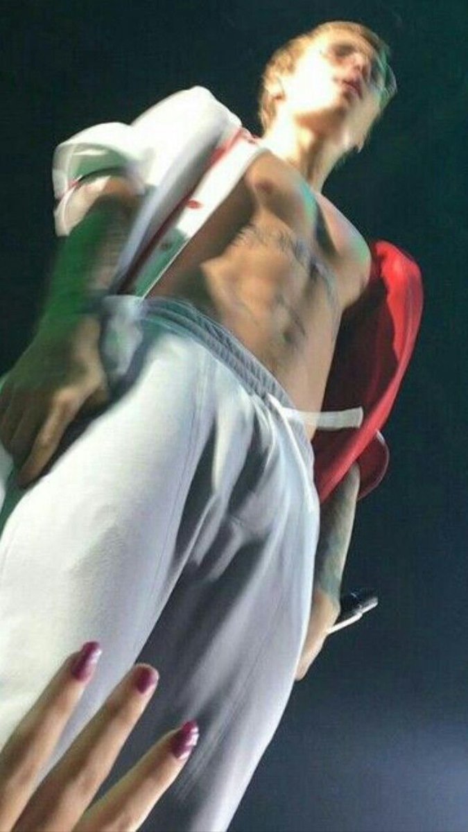 juskinbieber's tweet photo. Love that view https://t.co/bRZKn4CqZf