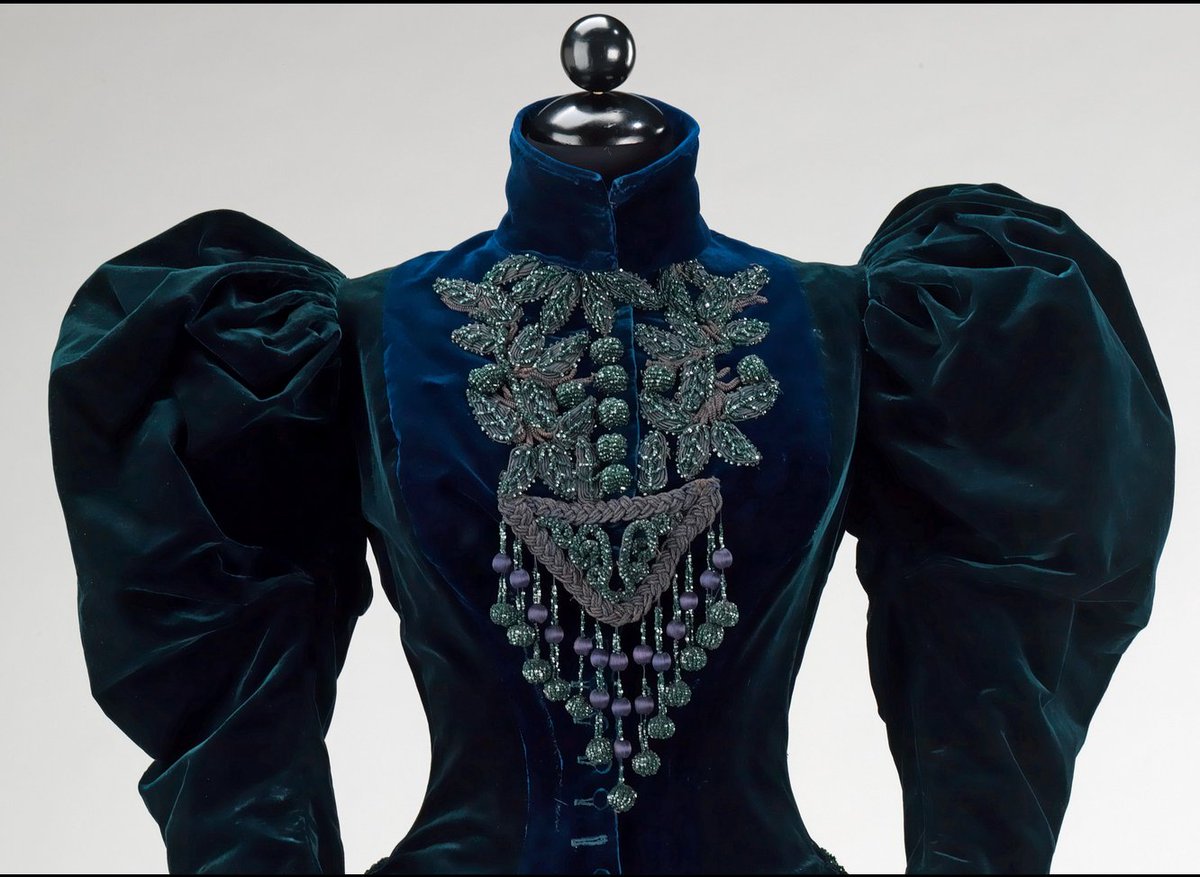 NicDaisy tweet media