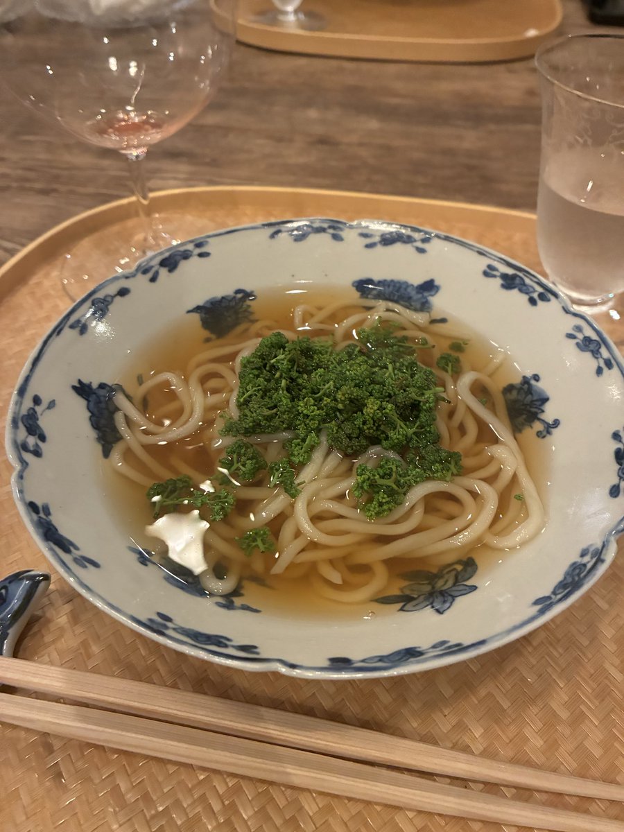 bexburgermaro's tweet photo. 魯山人×花山椒×筍×🍷

☺️ https://t.co/0tqhtE9SOp