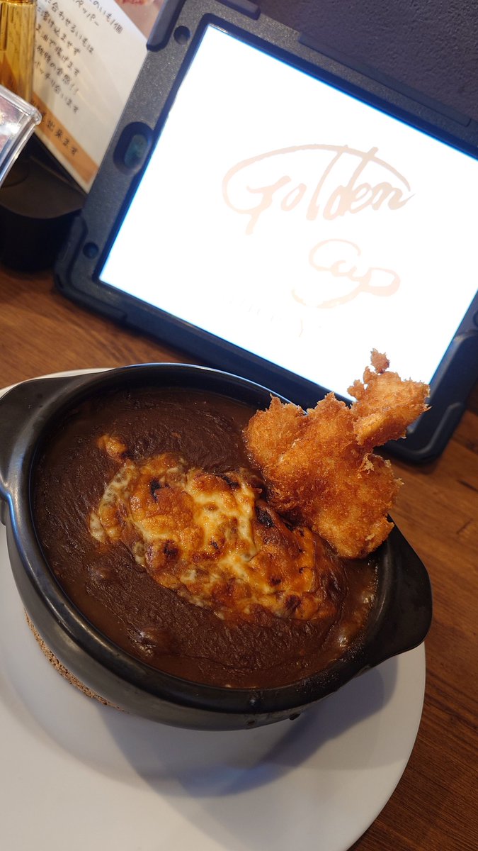 erika.bz. tweet media