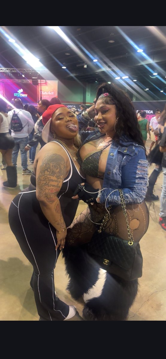 GODDESSXXX tweet media