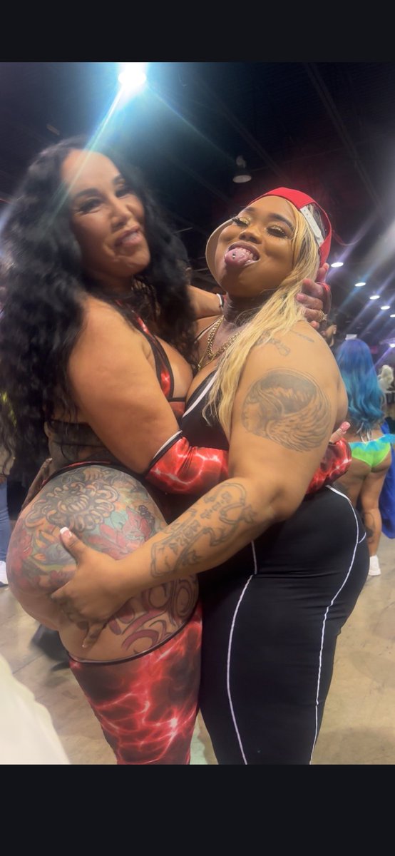 GODDESSXXX tweet media