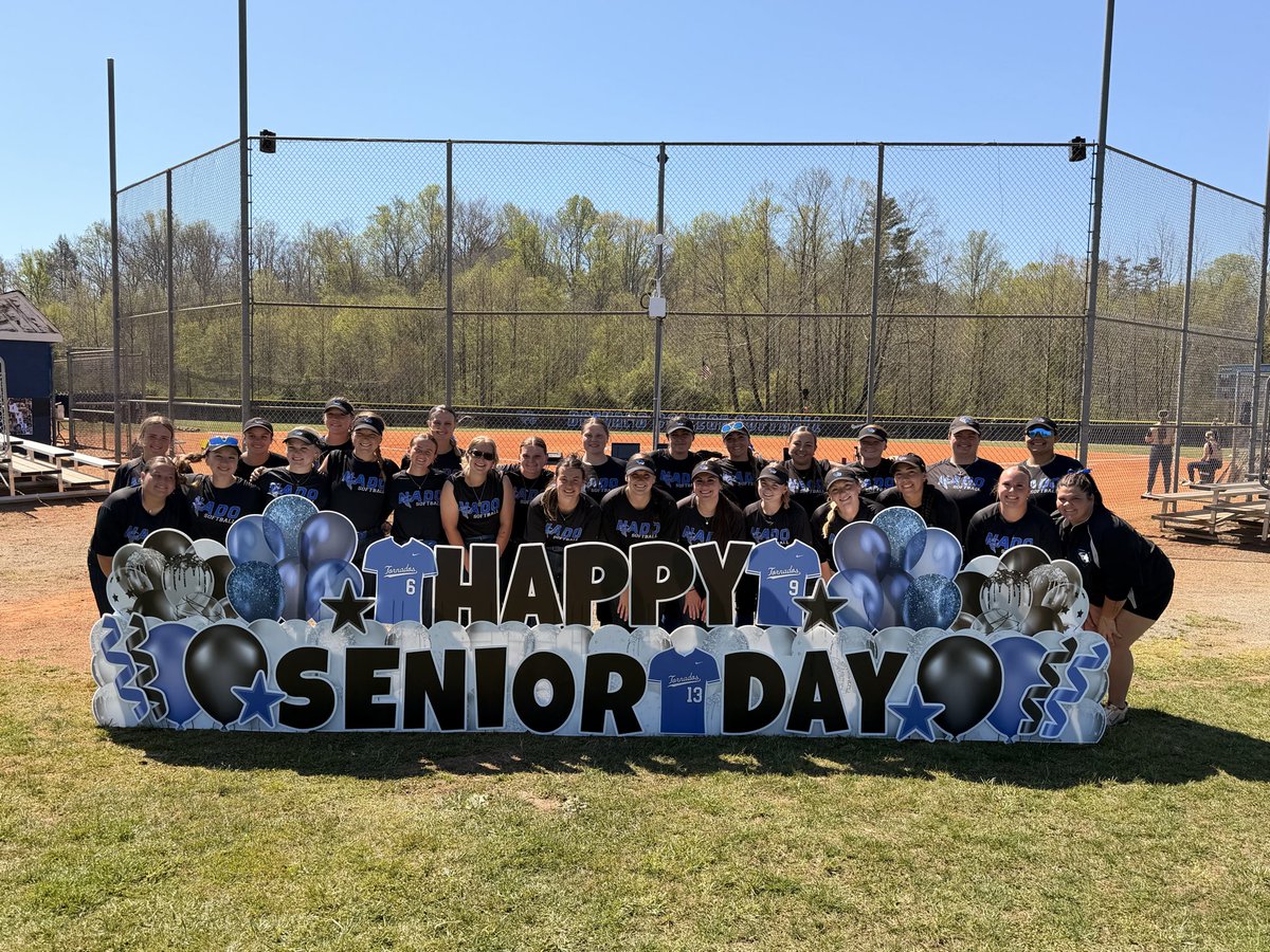 slappers_dad's tweet photo. Enjoyed senior day today!  Thank you seniors for your dedication to the program! Go Nados!!! https://t.co/3nJnkZjBDl