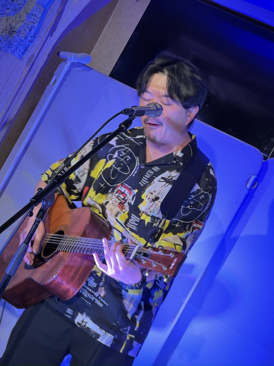 4.10@池袋Living bar FI5VE
田森理生 2026TOUR 
HEAR ME ROAR  2戦目
今ツアーからmyコースター持参w
ギター1本でもすげー格好良かったよ。
まだ当分、曲のイメージや感想は言いません(笑)
まっさらな心で直接浴びに来て欲しいから。
