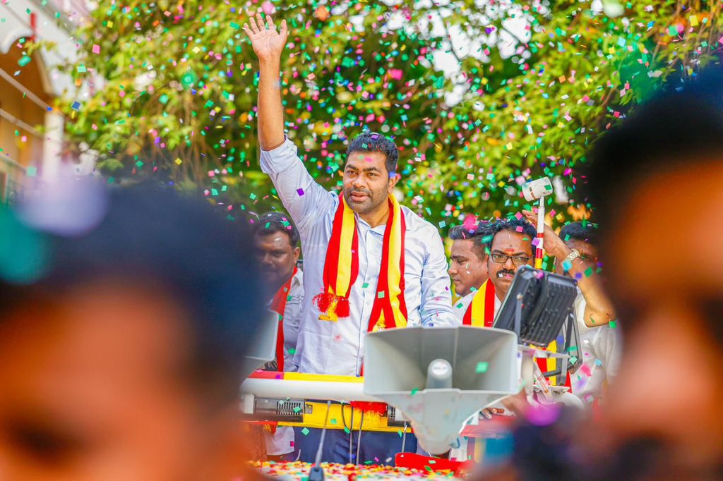 Aadhav Arjuna tweet media