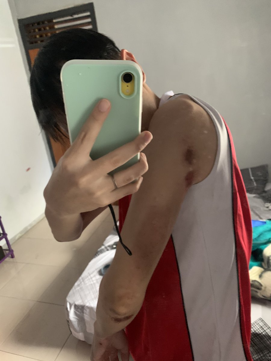 halfsatan tweet media