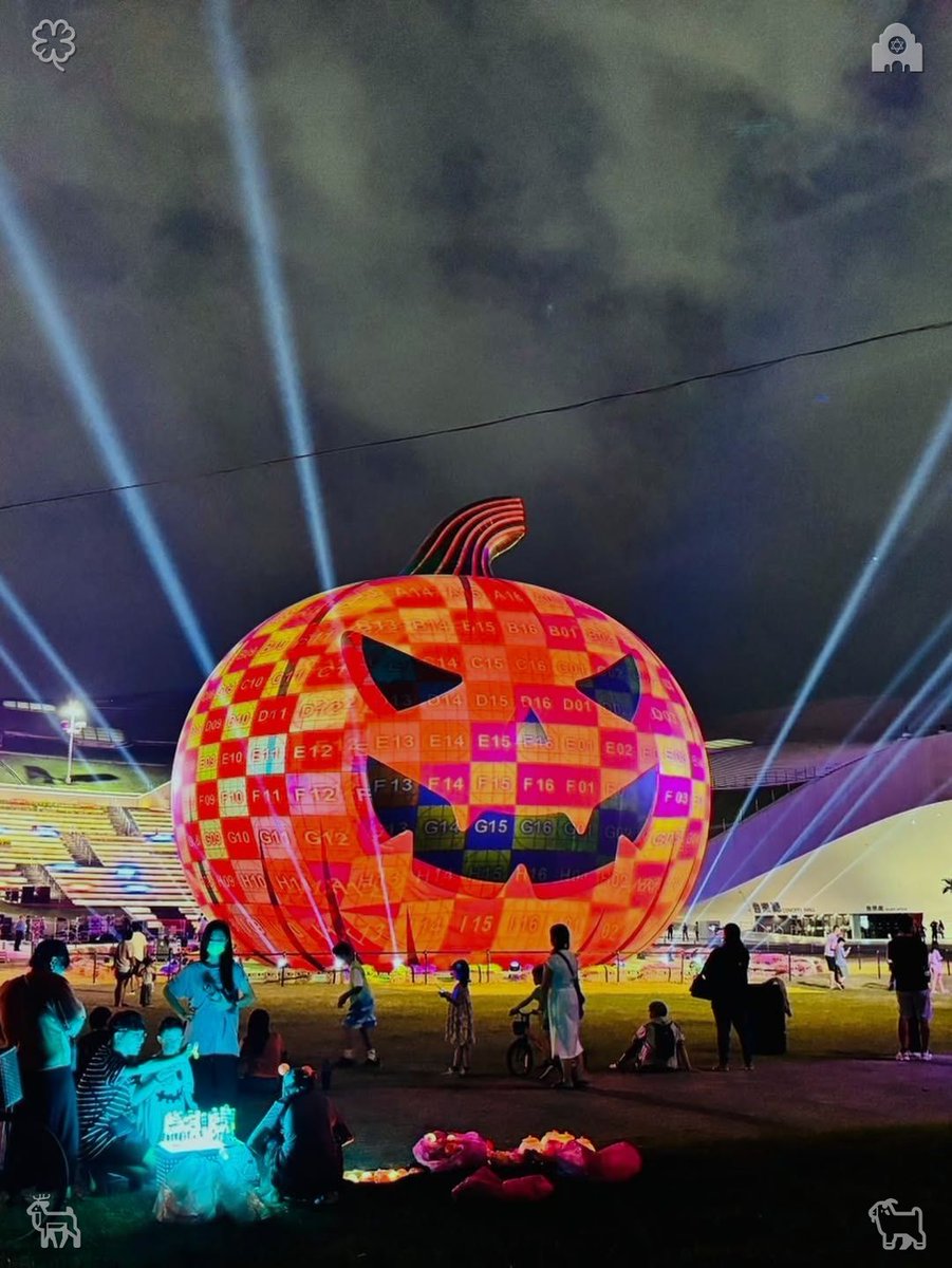 这道芝士焗龙虾，美味得令人上瘾，每一口都带来满满的幸福感。