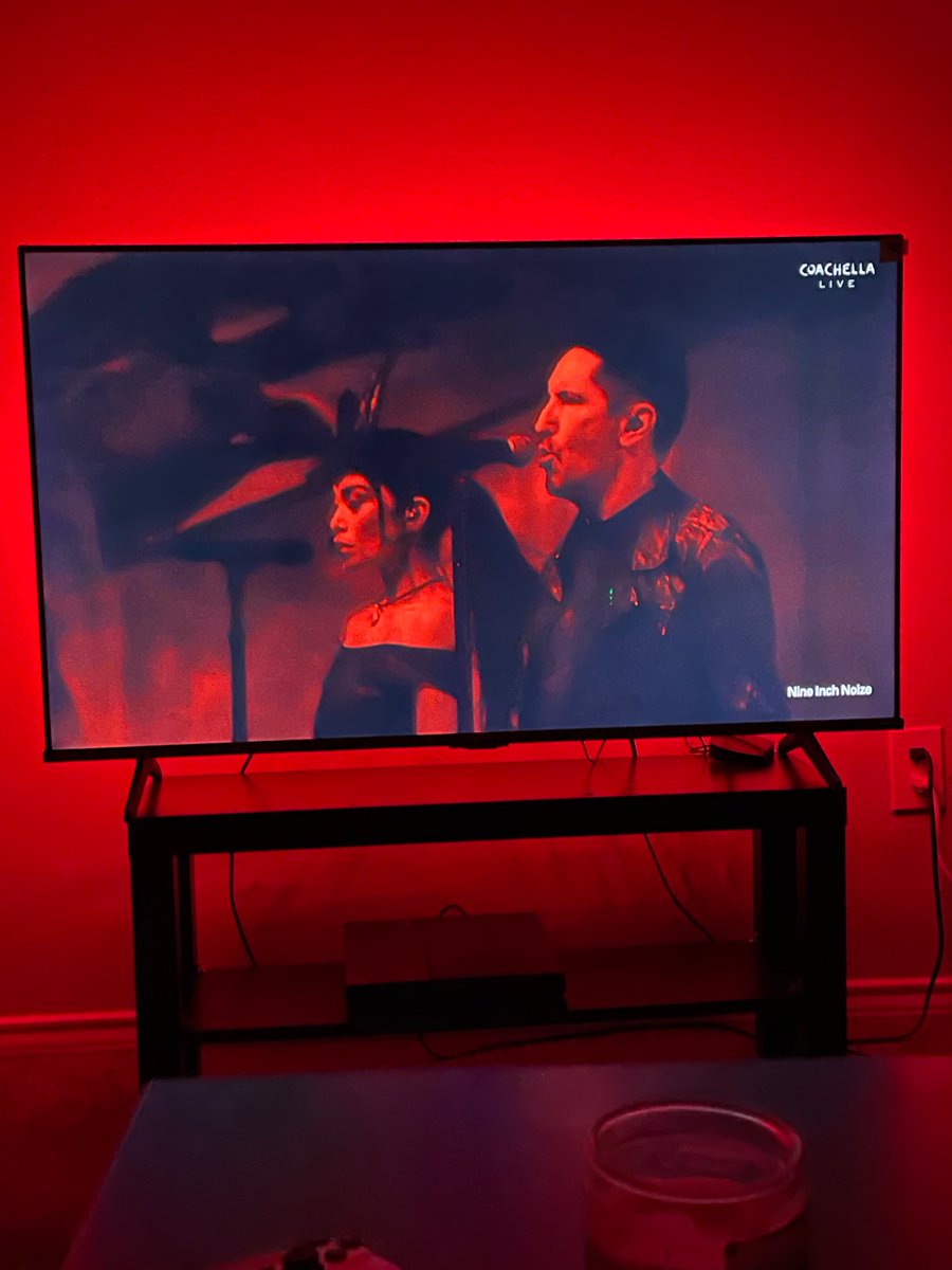 Larry David’s Mexican Cousin tweet media