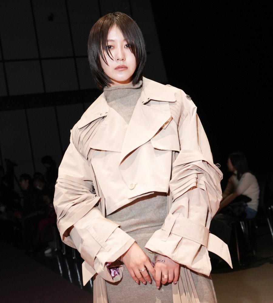 FashionPressJP's tweet photo. セイヴソンのアイテムでコーデ - 土生 瑞穂���んを撮影 [全8枚]  - https://t.co/L56HnlR3lY https://t.co/pTeZVfdKMl