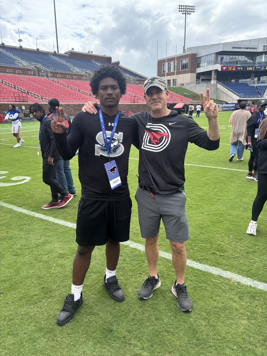 TanoWooten's tweet photo. Had an amazing time at SMU today 
@CoachRobLikens  @KylieGreenFB @SMUrecruiting @SMUFB @coachrlocks @Alijawon2 @ShoeWolfPack https://t.co/XCZ3mYSfcR