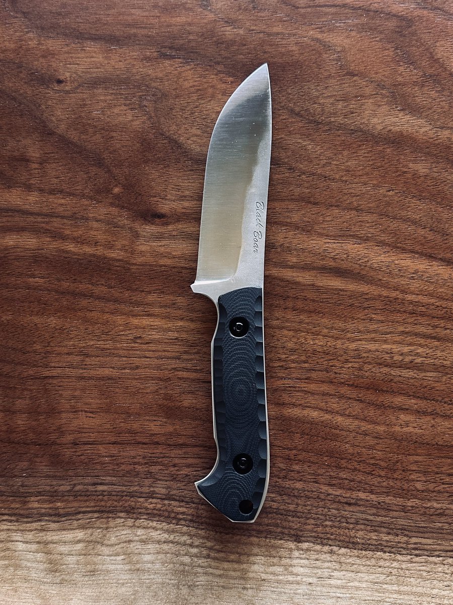 riguo_knives's tweet image. Black Boar
2026年新章"NOVA"（ノバ）始動
ARION （アリオン）
鍛造ステンレスの驚きの切れ味！
Blade： 鍛造XEOS（ゼオス）
Handle: G-10
Accessories: Kydexシース
Price: 45,000 + tax
瑞浪実店舗にて販売中
オンラインショップ5月販売開始
#riguo
#knives
#ブラックボア
#瑞浪
#ナイフ