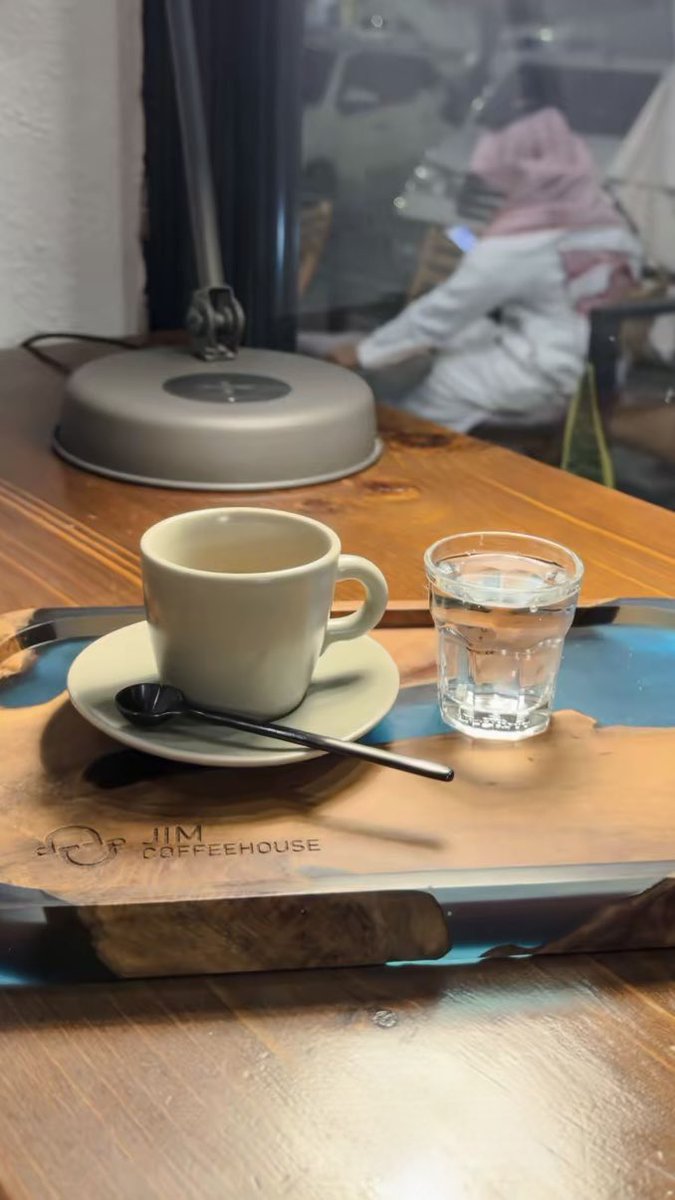 صقُر tweet media