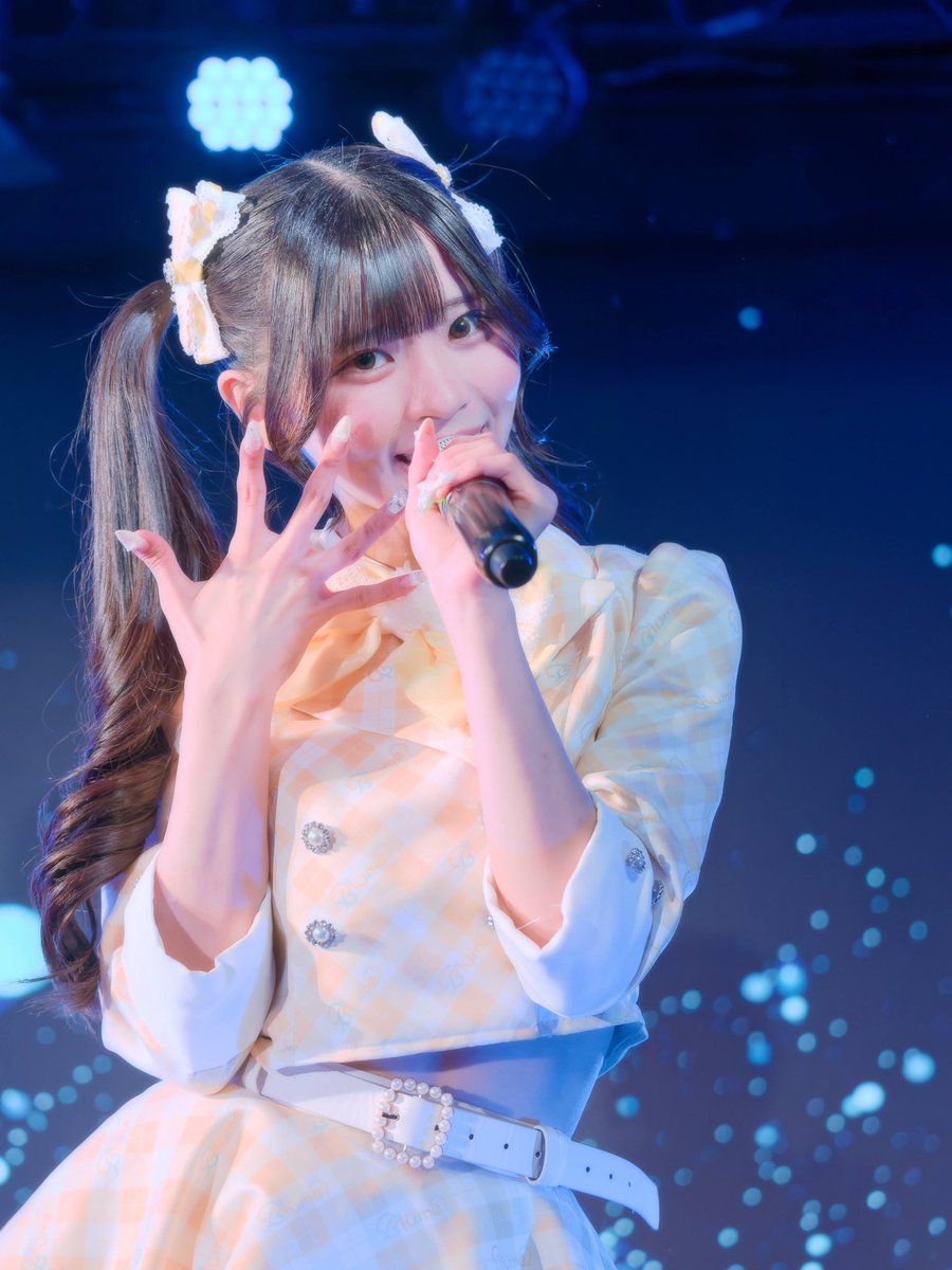 tomowithfk7's tweet image. Live alive ♬⋆.˚𝄢⋆.ೃ࿔*:･ 

実は黄色もいいなって思ってたりする*꒱⋆⑅.....✍🏻

@MatsumotoNeneka 

#Blüme 
#雪桃ステージ #stageperformance #ファインダー越しの私の世界