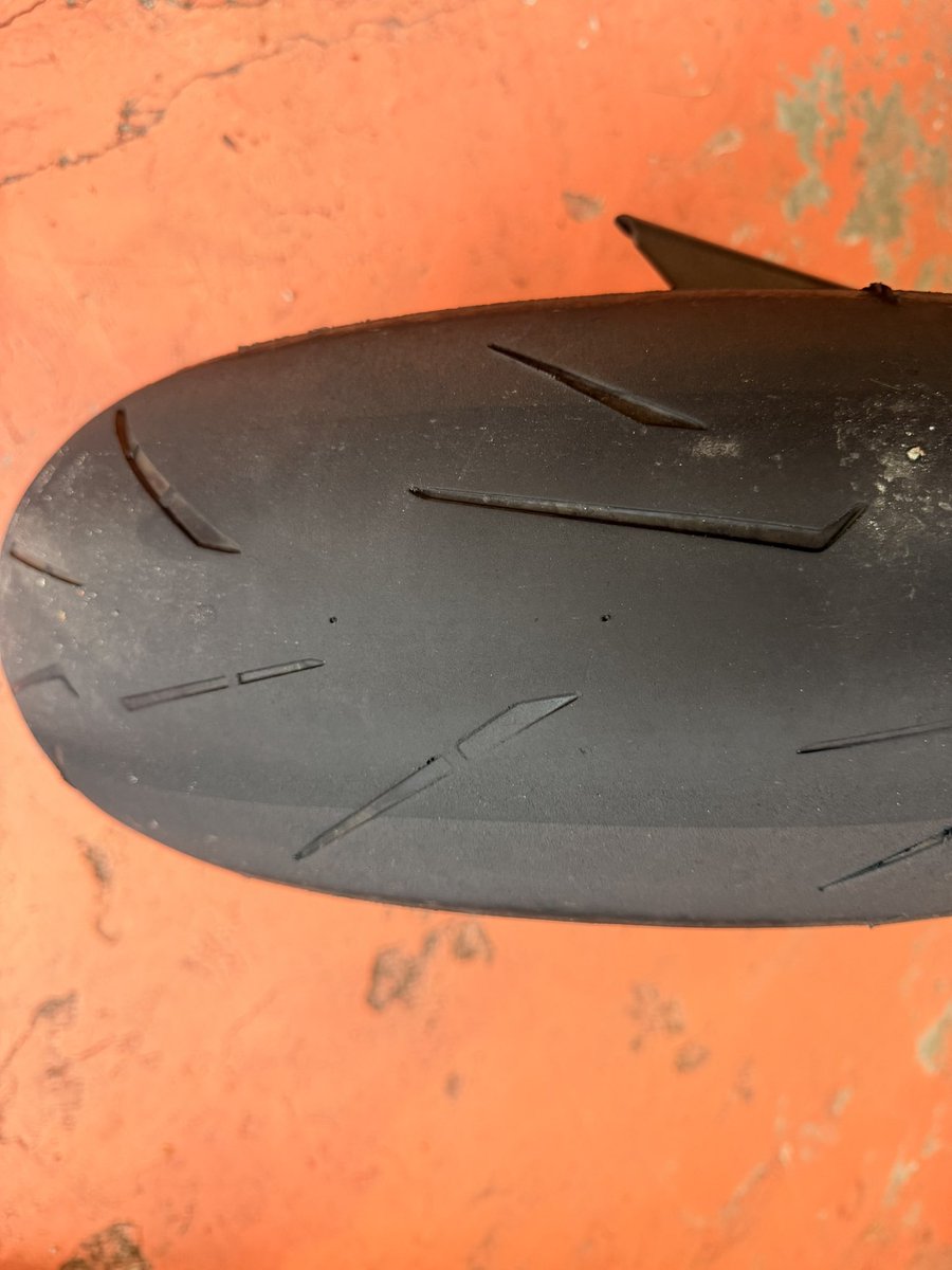 やまい@Hypermotard950SP tweet media