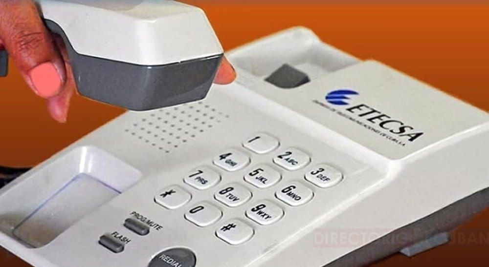 📌 Ya estás suscrito a factura@etecsa.cu❓
Con la versión digital recibe cada mes tu factura ☎️ por correo 📩.
Solo debes enviar 👇
✅ Número de servicio ☎️
✅ Nombre del titular 
✅ Carné de identidad del titular
✅ Dirección de correo donde deseas recibir la #FacturaElectrónica