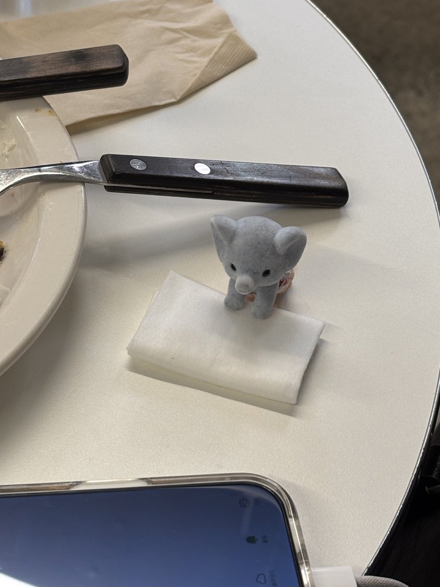 ꒰১ ໒꒱ tweet media