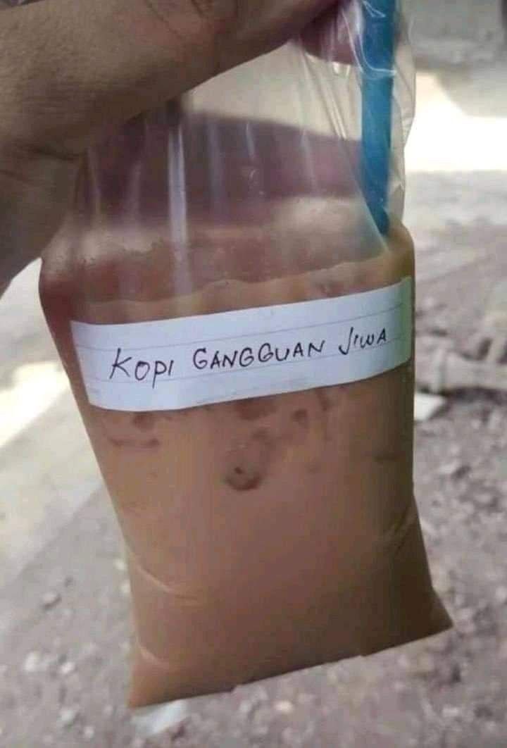 ianjeonrg's tweet photo. terakhir, tadi ada yang bilang ke chef iank kalo gabisa makan karena lagi sakit. T E N A N K ‼️ chef sudah siapkan makanan khusus orang sakit. ada disert obat, nasi yellow disertai doa tulus dan kopi, silahkan dinikmati semoga cepat sembuh #ketulusan 🥺🫰🏻 https://t.co/IQVd8mUYKQ