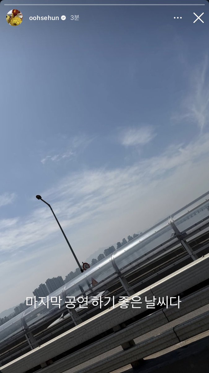 ์ฝ๋๐ฅจ tweet media