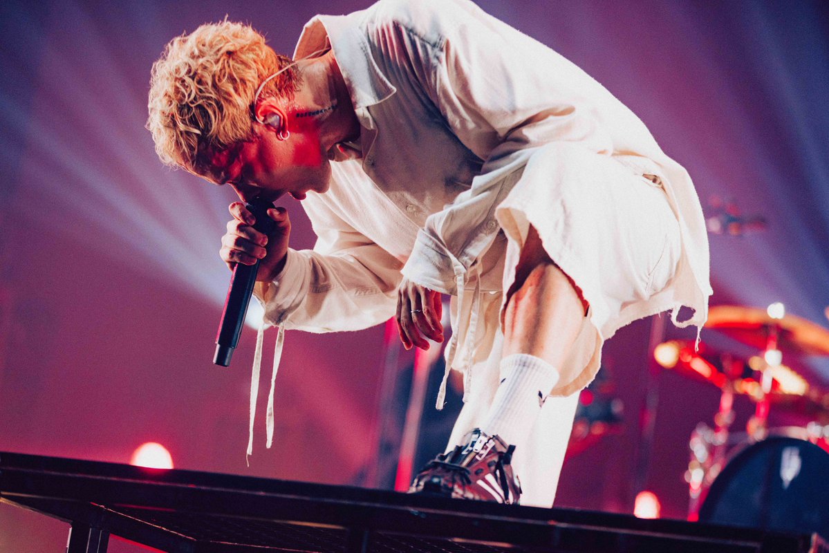 coldrain_official tweet media