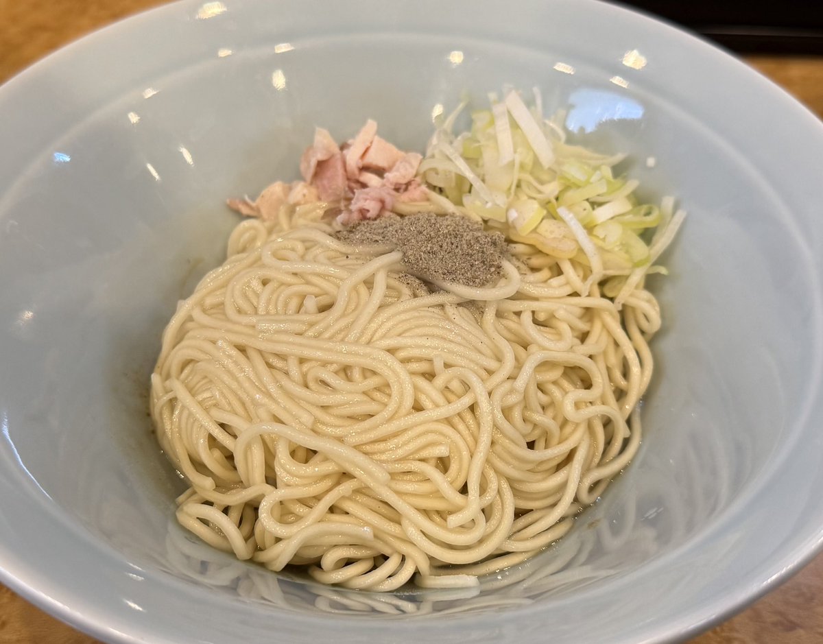 アザラシ型カトレア tweet media