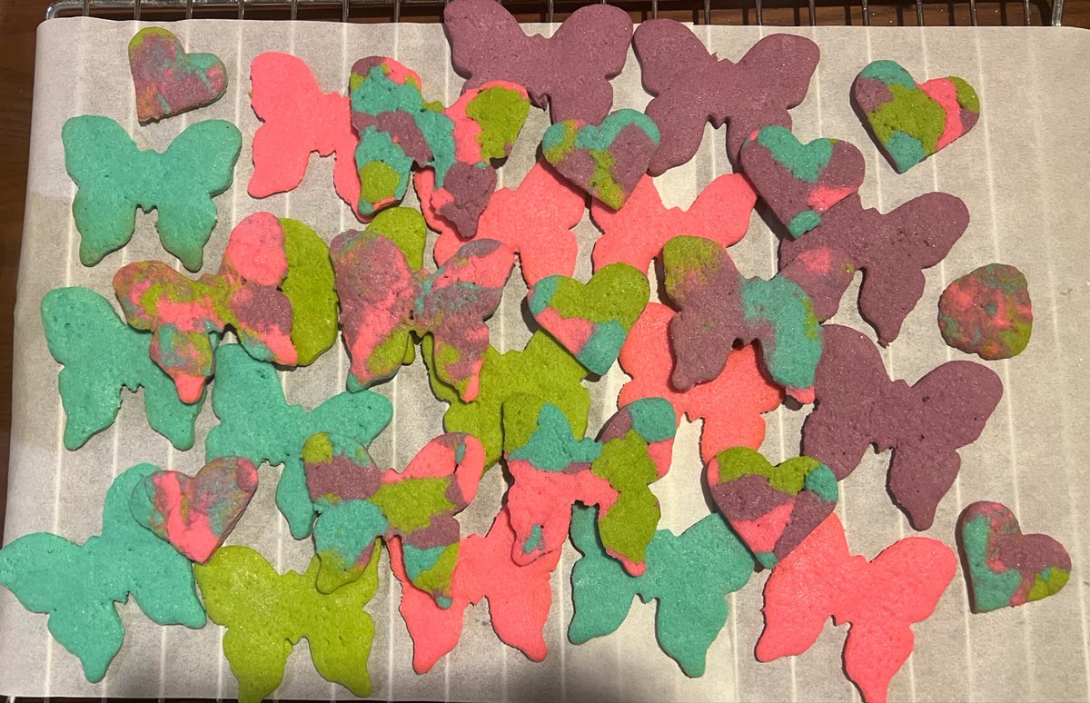 labuK0🪅 tweet media