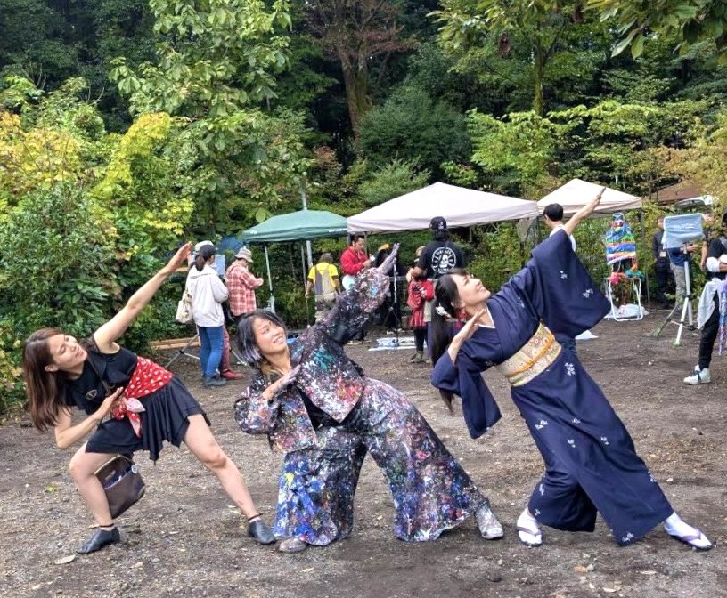 出会ってくれた皆さんには、最大限の感謝を送りつつ💋
マルシェの益々のご発展を、お祈りいたします✨

私のステージは今後も続いていきますし、
白糸娘たち　<a href="/kochou_shodo/">書家 宮久保 胡蝶</a> 
<a href="/SORA62308679/">玉城博香</a> のコラボレーションは
8/23に観れるかも😉

ステージ企画が復活した際には、よろしくお願いしまもの😈！