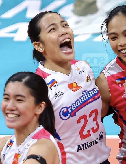 QueenChillin 👑✨ tweet media