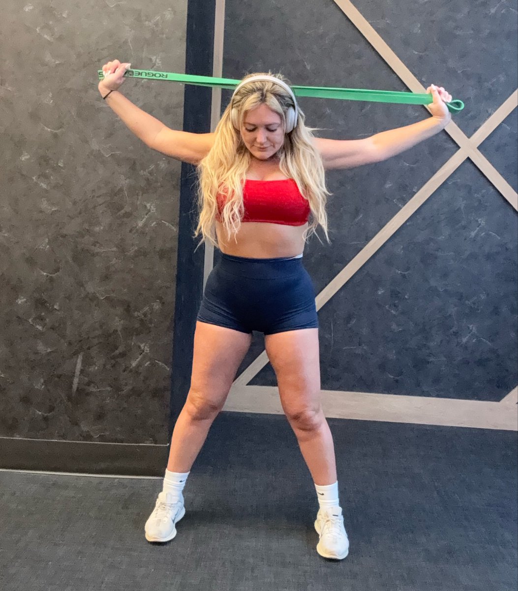 305 Sports Babe ❣️ tweet media