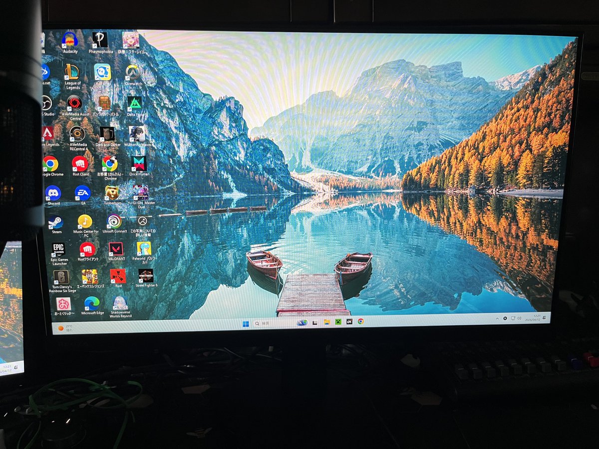 かんさん tweet media