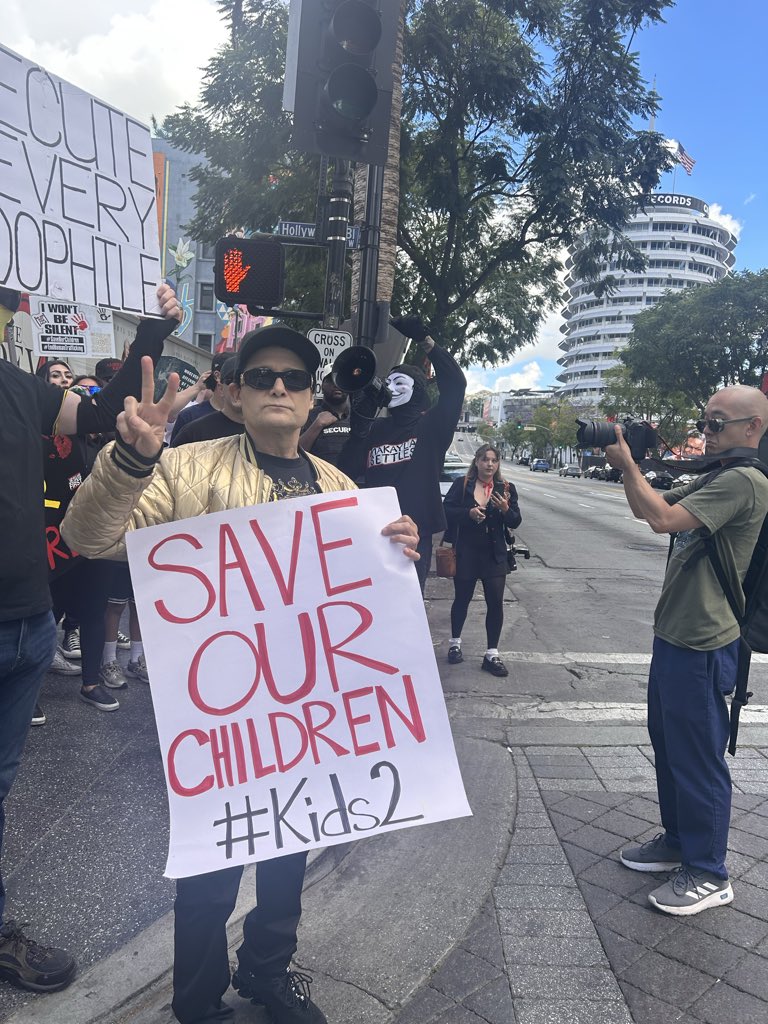 Corey Feldman tweet media